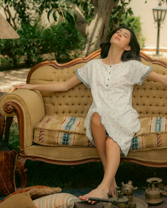 Bee Calm Buttoned Nightshirt